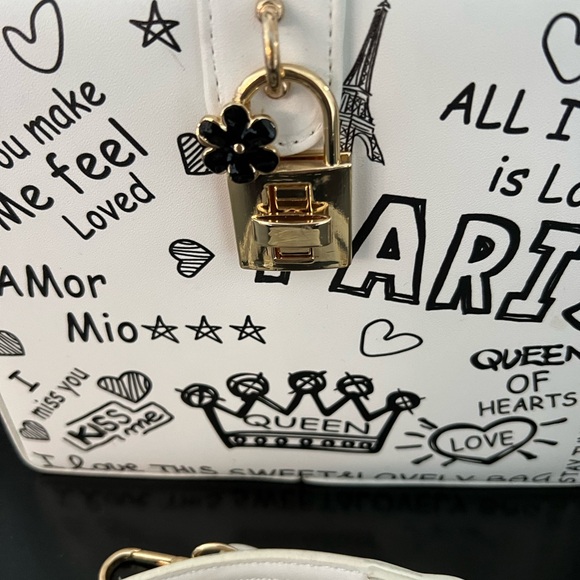NEW POP ART CUSTOM WHITE PARIS THEME SAM FOREVER CROSSBODY BAG. - Picture 2 of 12